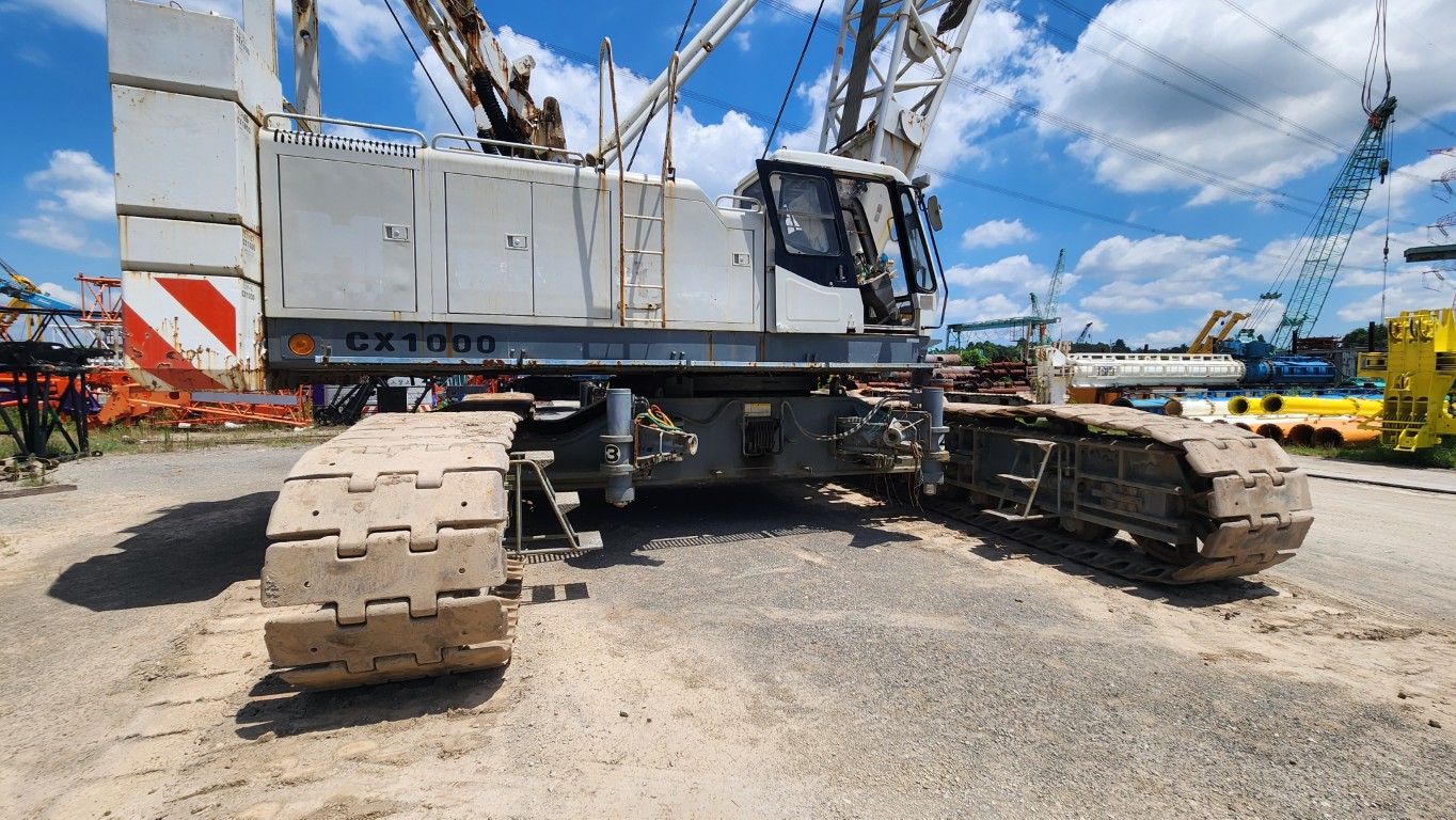 CX1000 Hitachi 100T Crawler Crane - Japan Heavy Export